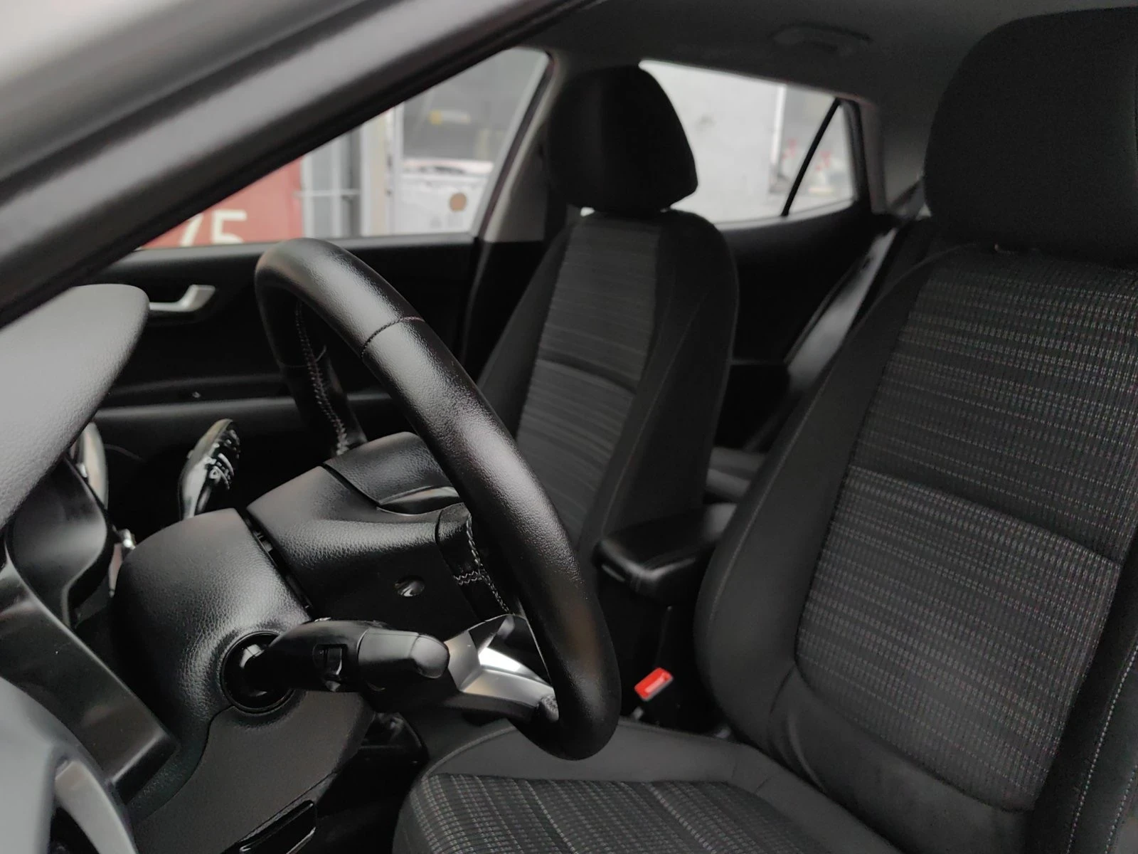 Kia Stonic 1, 4i-100к.с GPL Full led svetlini I navigation, снимка 7 - Автомобили и джипове - 54062010