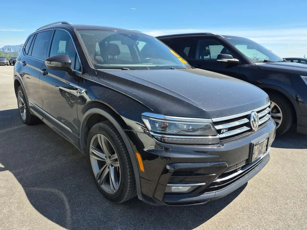 VW Tiguan R/HIGHLINE/ПАНО/ПОДГРЕВ/ПАМЕТ/CARFAХ/ФИНАНСИРАНЕ