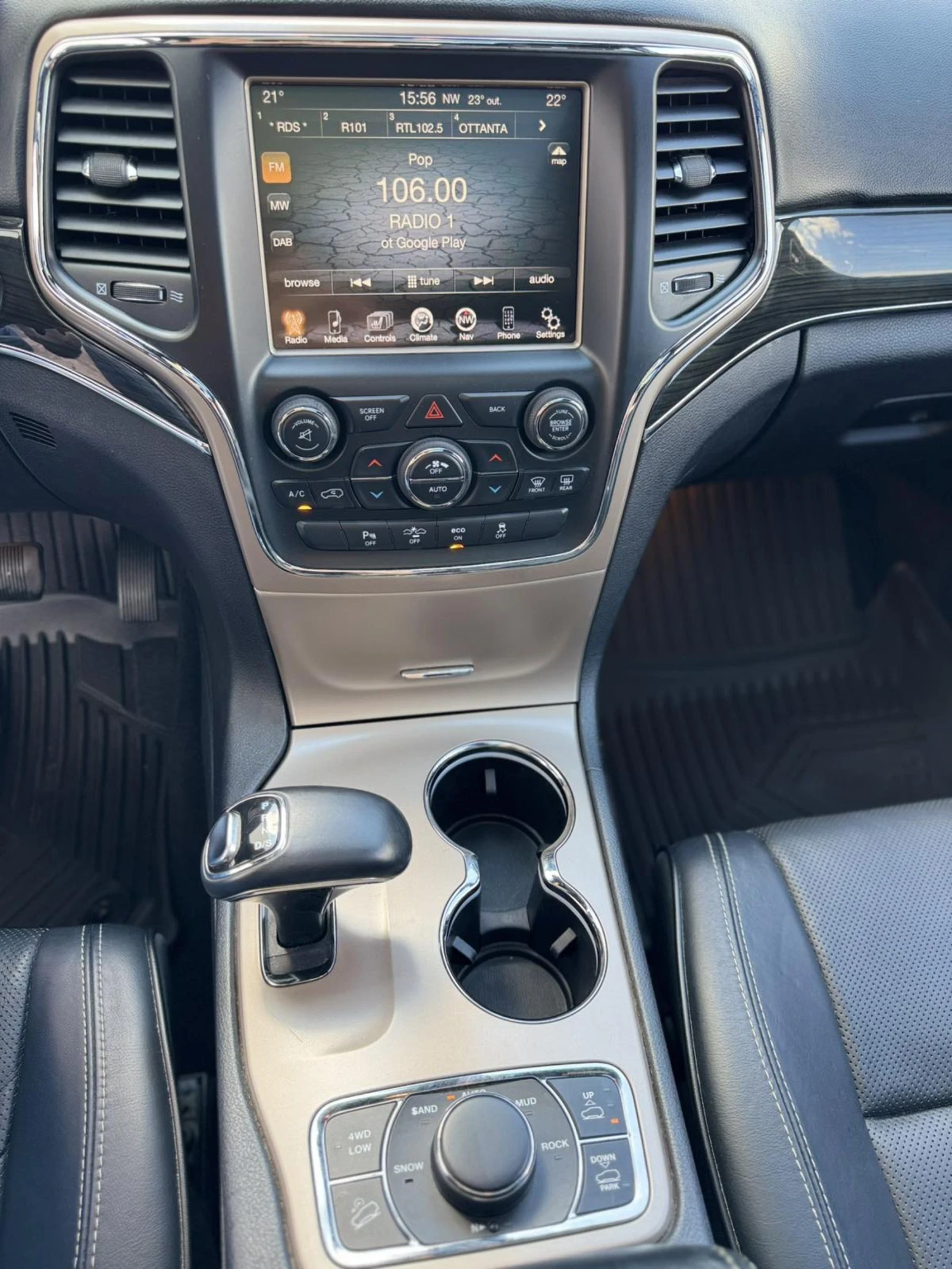 Jeep Grand cherokee, снимка 11 - Автомобили и джипове - 54814654