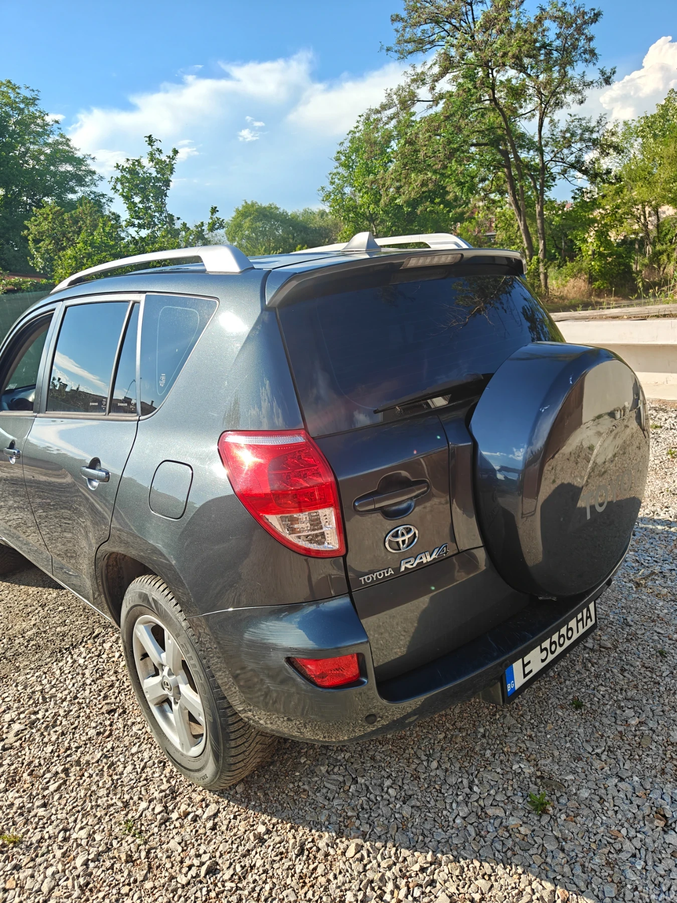 Toyota Rav4 2.2, снимка 5 - Автомобили и джипове - 54873051