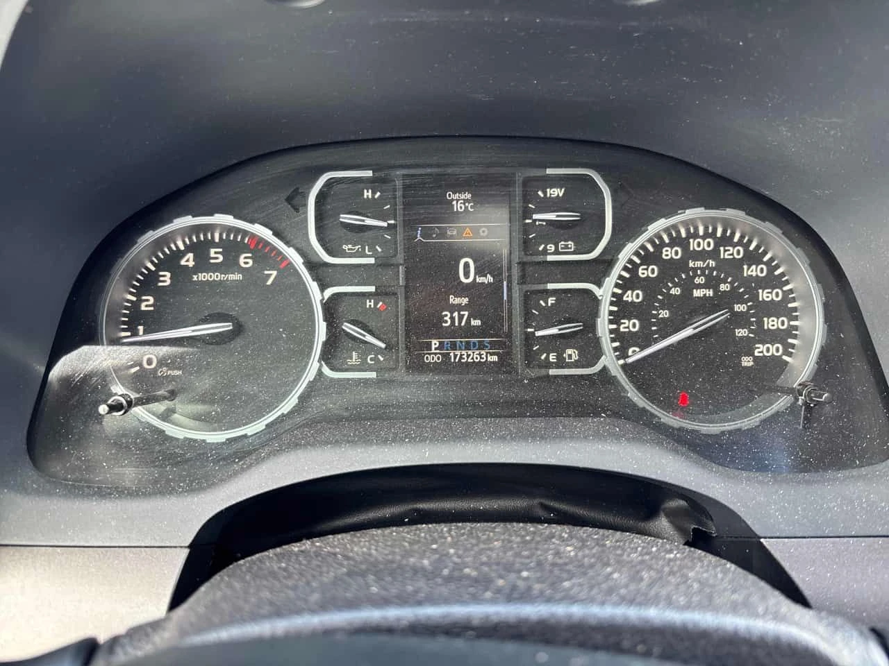 Toyota Tundra SR5 * ГЛАВНО ПРЕДСТАВИТЕЛСТВО НА TOYOTA* , снимка 8 - Автомобили и джипове - 54914184