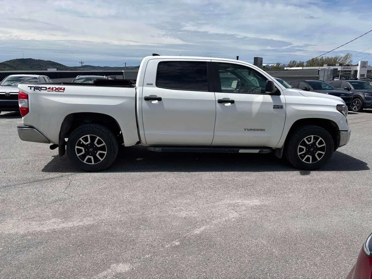 Toyota Tundra SR5 * ГЛАВНО ПРЕДСТАВИТЕЛСТВО НА TOYOTA* , снимка 4 - Автомобили и джипове - 54914184