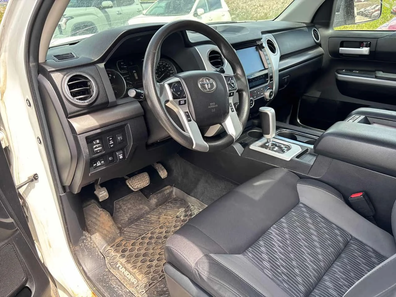 Toyota Tundra SR5 * ГЛАВНО ПРЕДСТАВИТЕЛСТВО НА TOYOTA* , снимка 7 - Автомобили и джипове - 54914184