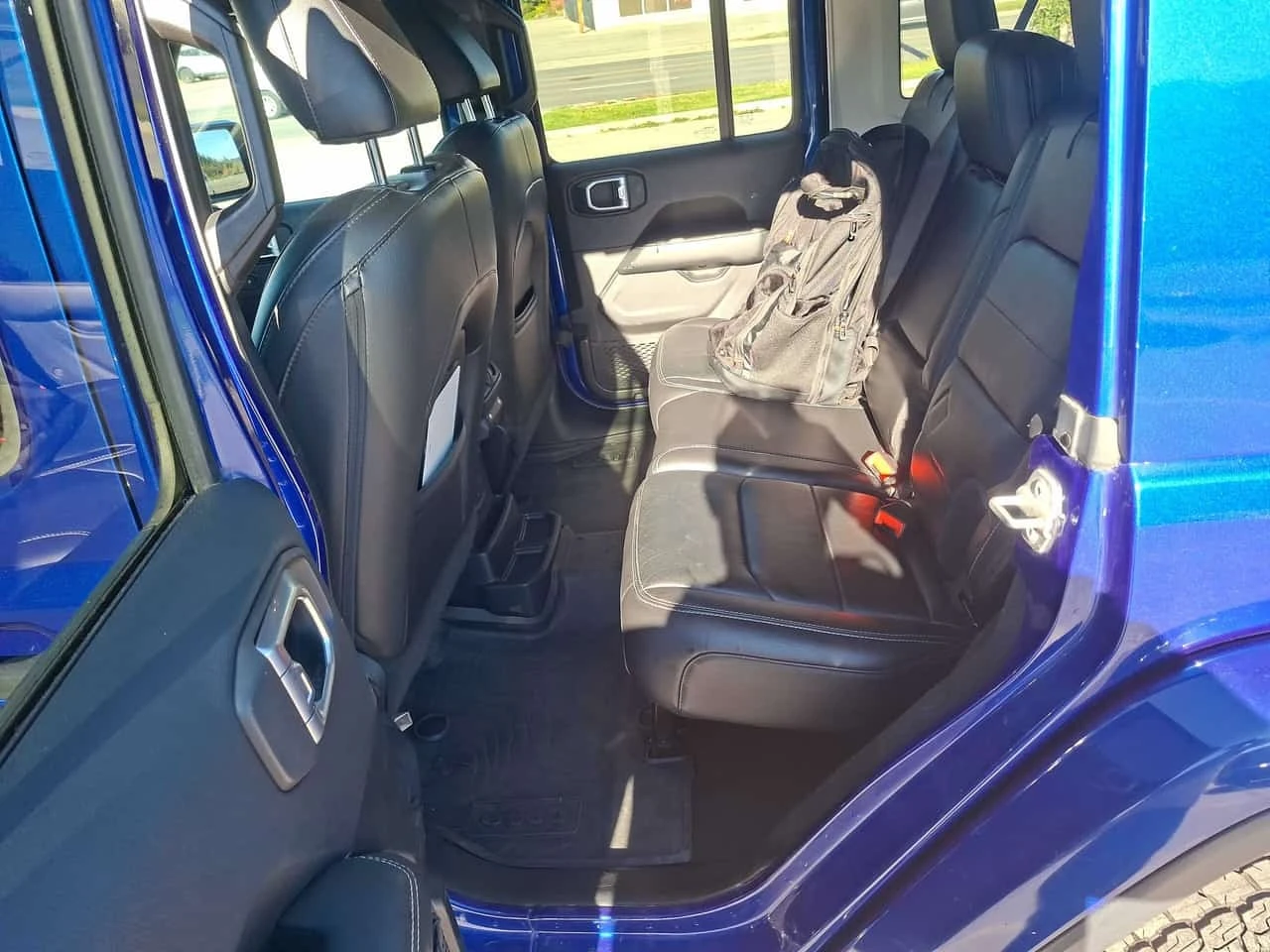 Jeep Wrangler * Sahara * CARFAX * ��� ������������ ������ | Mobile.bg � ����������� 16