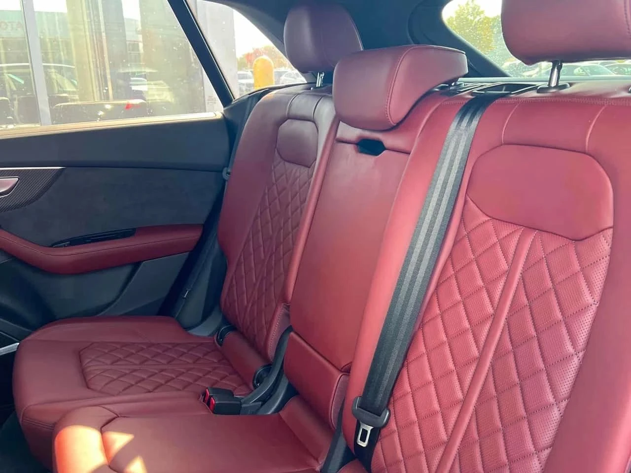Audi SQ8, снимка 14 - Автомобили и джипове - 56728827