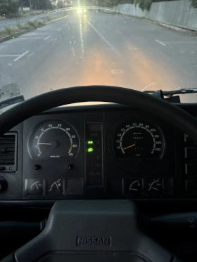 Nissan L35 | Mobile.bg    17