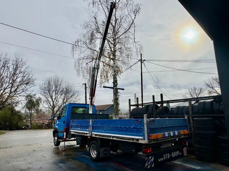 Iveco 35c15 КРАН 3, 5 тона !, снимка 4 - Бусове и автобуси - 52451478