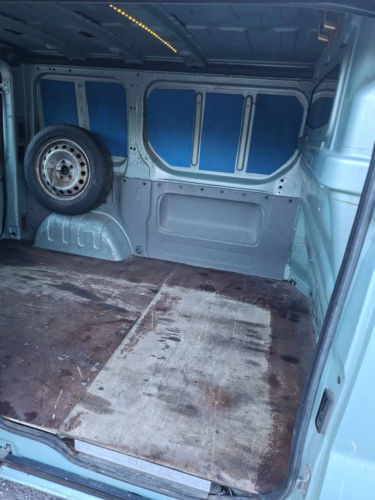 Renault Trafic Товарен, снимка 7 - Бусове и автобуси - 56392165
