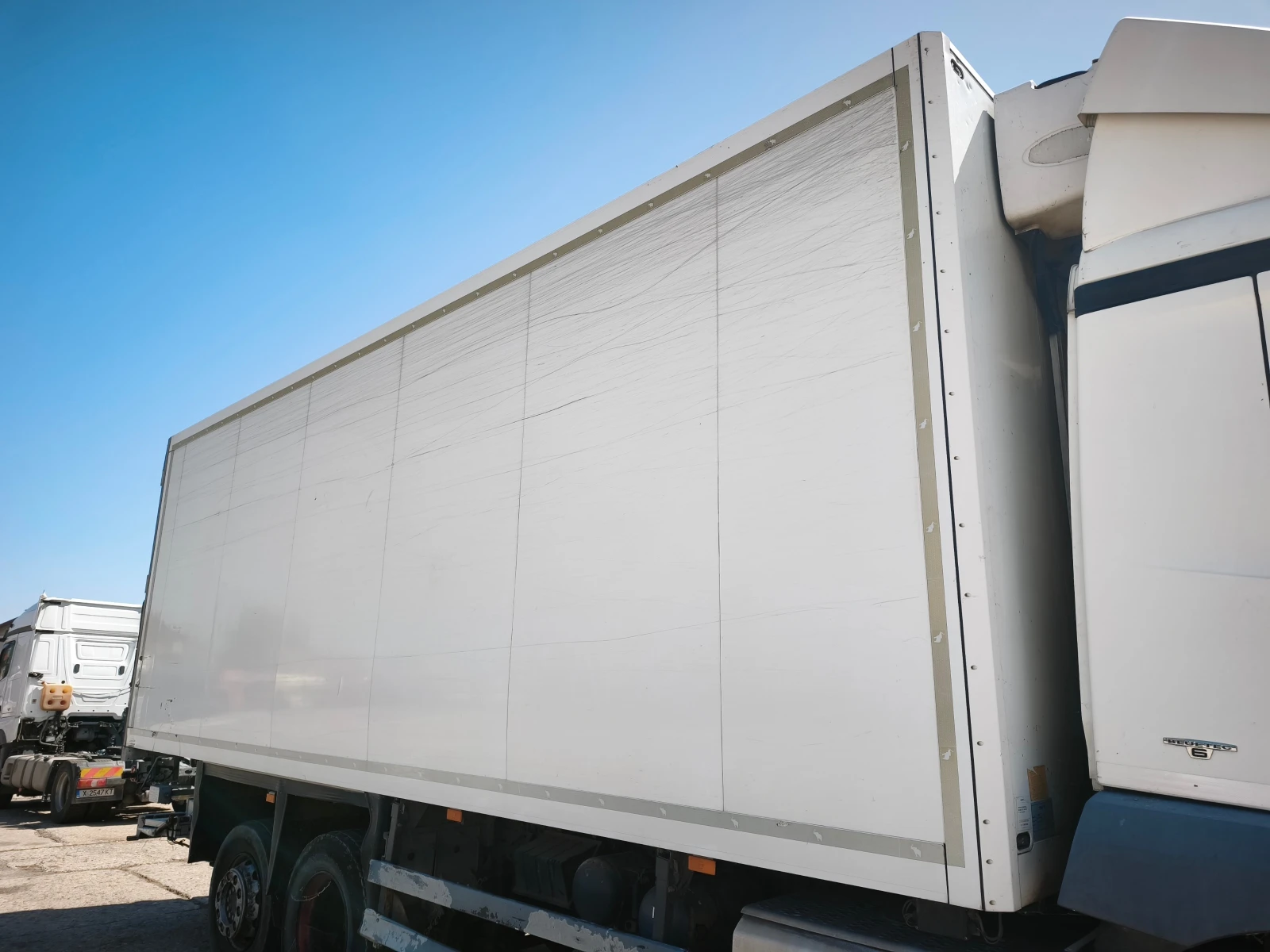 Mercedes-Benz Actros хладилен фургон 7.45м, снимка 3 - Камиони - 56003296