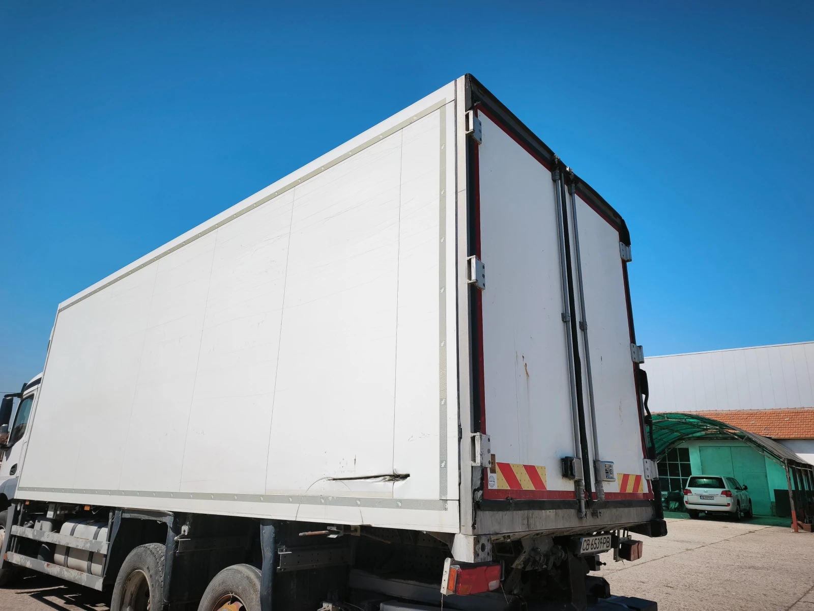 Mercedes-Benz Actros хладилен фургон 7.45м