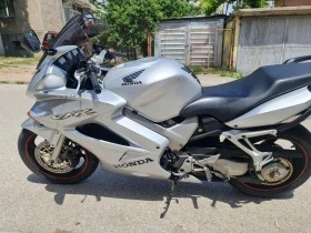     Honda Vfr 800 VTEC RC46