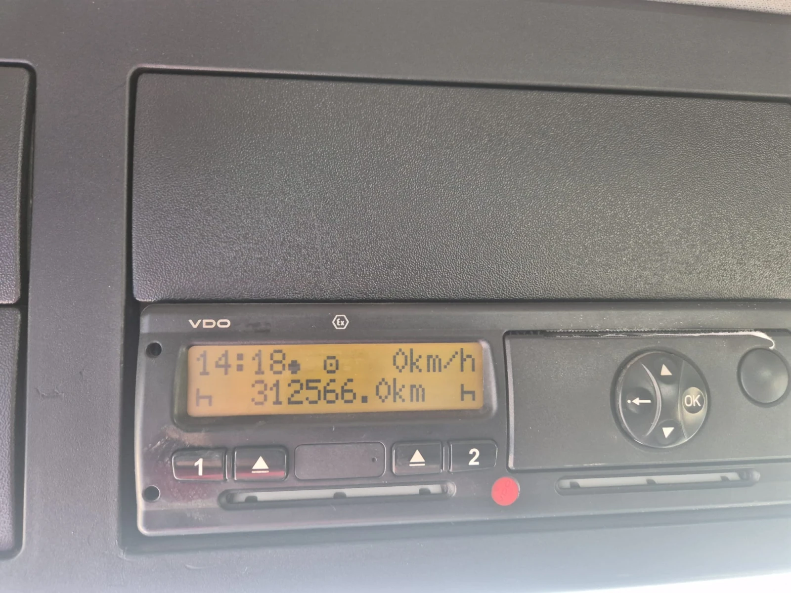 ����� ������ Mercedes Arocs 32420 | Mobile.bg � ����������� 12