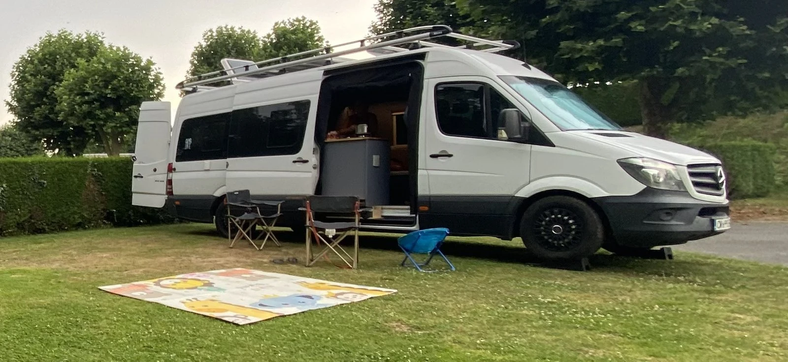 Кемпер Mercedes-Benz sprinter , снимка 3 - Каравани и кемпери - 55097471