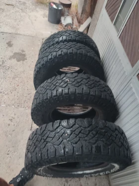 Гуми Всесезонни 235/75R15, снимка 1