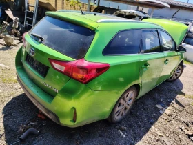 Toyota Auris 1.8 hibrid, снимка 1
