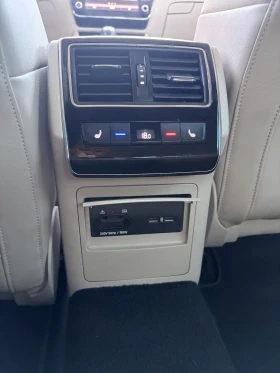 Skoda Superb Laurin & Klement (L&K), снимка 11