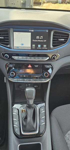Hyundai Ioniq Plug-in hybrid - 27799 лв. - 39330348 7