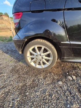 ������ Mercedes-Benz 180