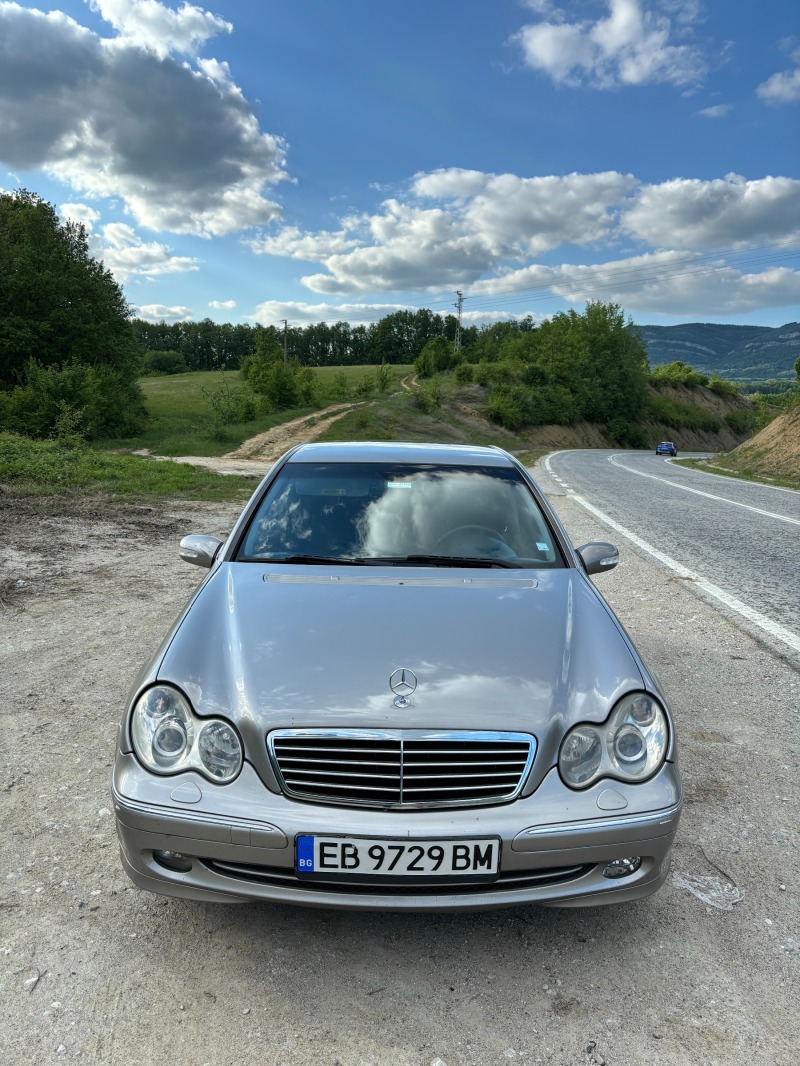 Mercedes-Benz C 220 CDI, снимка 7 - Автомобили и джипове - 46439874