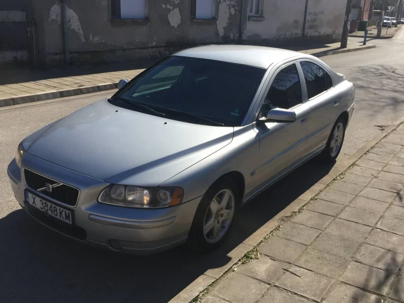 Volvo S60, снимка 6 - Автомобили и джипове - 47414565