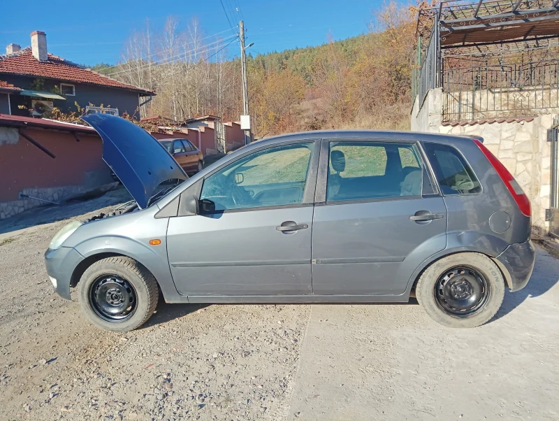 Ford Fiesta Хечбек , снимка 3 - Автомобили и джипове - 47969199