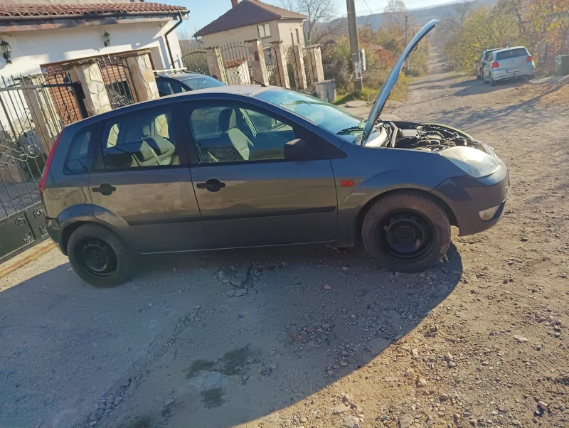 Ford Fiesta Хечбек , снимка 2 - Автомобили и джипове - 47969199