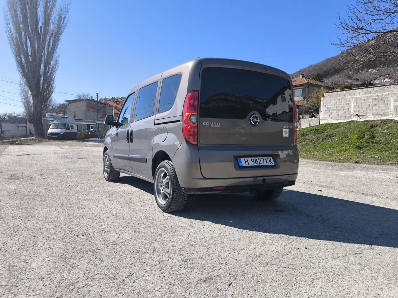 Opel Combo 1.4 бензин/газ, снимка 5 - Автомобили и джипове - 51086748