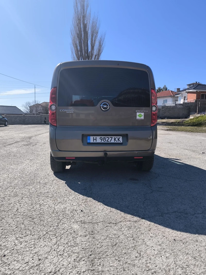 Opel Combo 1.4 бензин/газ, снимка 6 - Автомобили и джипове - 51086748