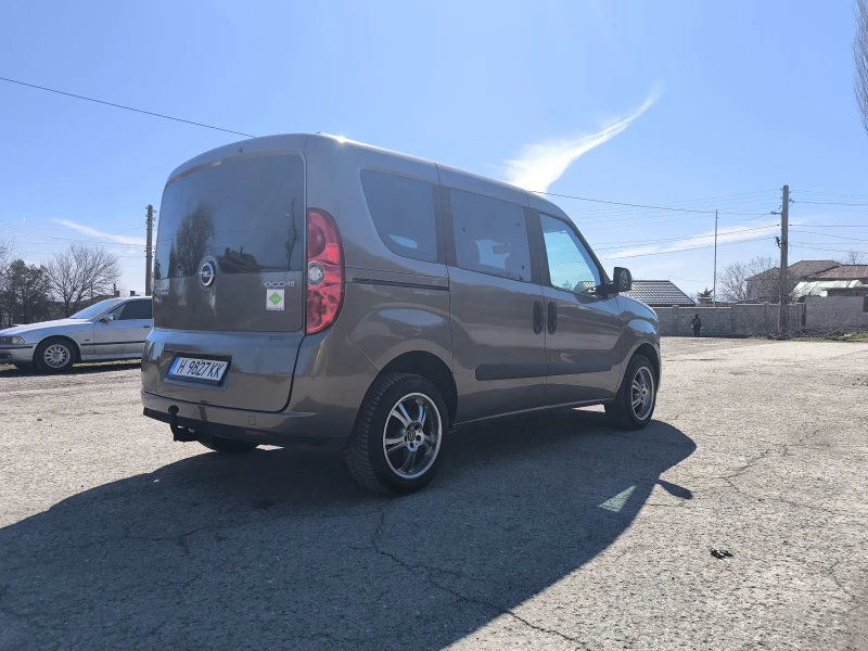 Opel Combo 1.4 бензин/газ, снимка 7 - Автомобили и джипове - 51086748