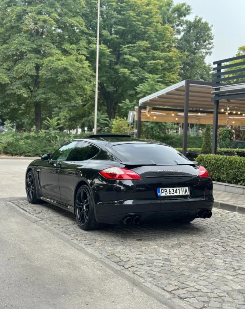 Porsche Panamera PDK / SPORT CHRONO / BOSE / LED / AKRAPOVIC, снимка 3 - Автомобили и джипове - 50102667