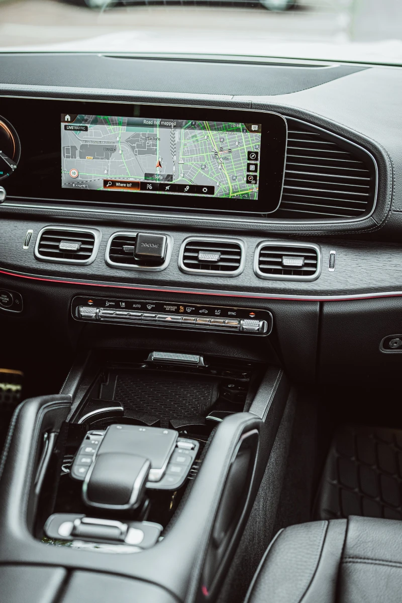 Mercedes-Benz GLS 450, снимка 10 - Автомобили и джипове - 52308947