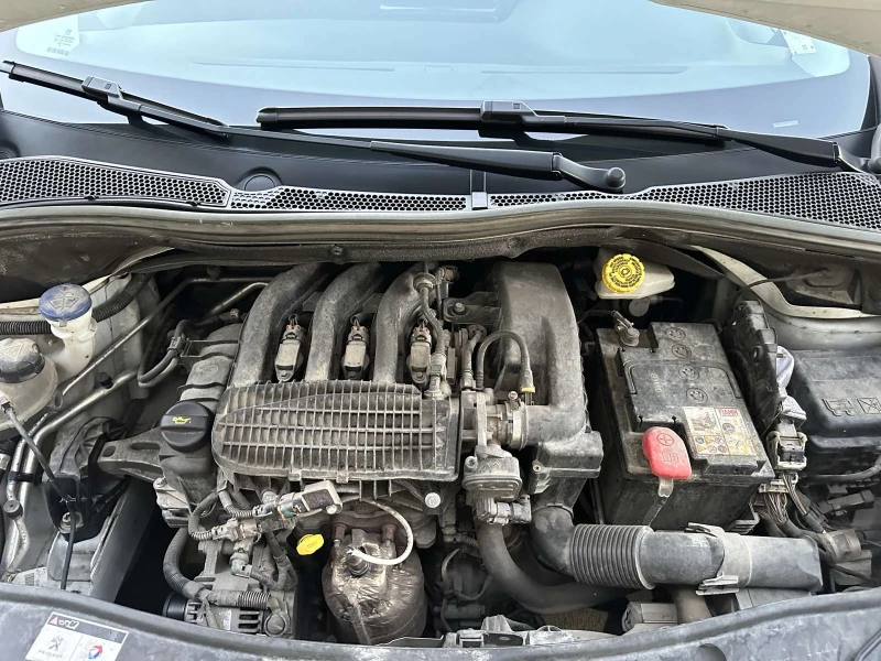 Peugeot 2008, снимка 11 - Автомобили и джипове - 52605846