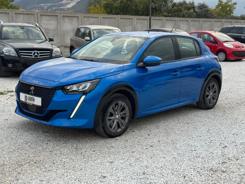 Peugeot 208 Electric , снимка 17 - Автомобили и джипове - 51911989
