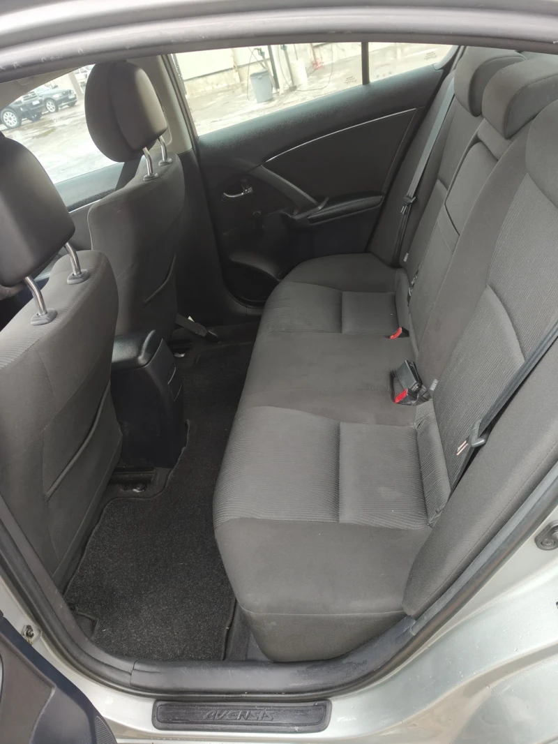 Toyota Avensis T 27, снимка 9 - Автомобили и джипове - 52956040