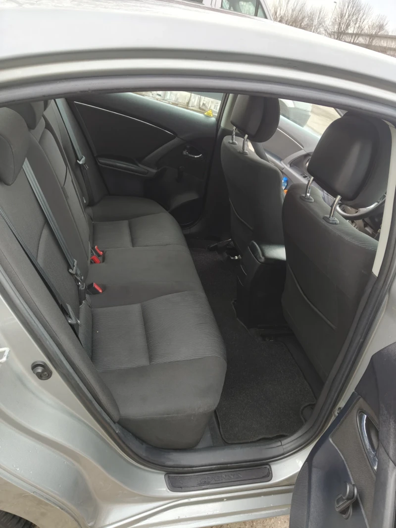Toyota Avensis T 27, снимка 11 - Автомобили и джипове - 52956040