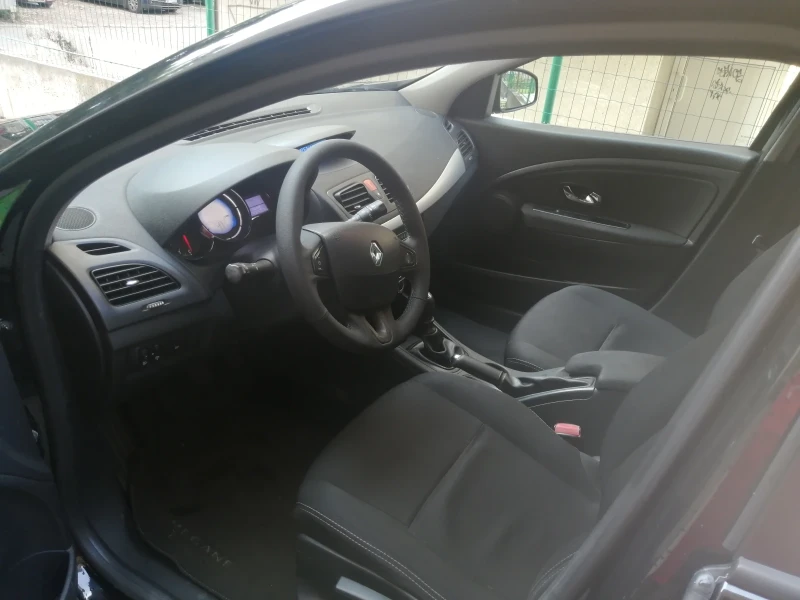 Renault Megane Меган 3, снимка 10 - Автомобили и джипове - 53052688