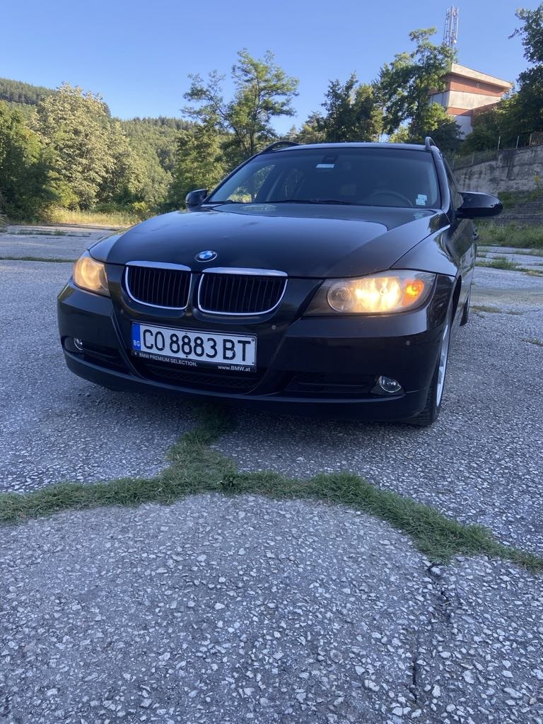 BMW 320, снимка 3 - Автомобили и джипове - 46411094