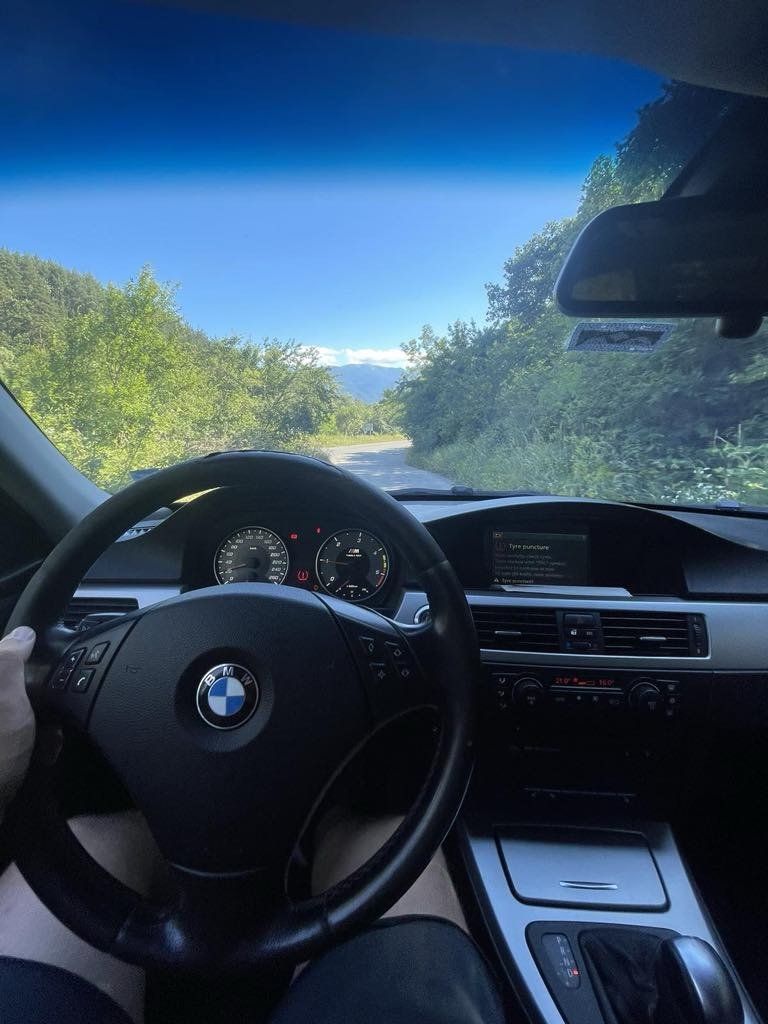 BMW 320, снимка 11 - Автомобили и джипове - 46411094