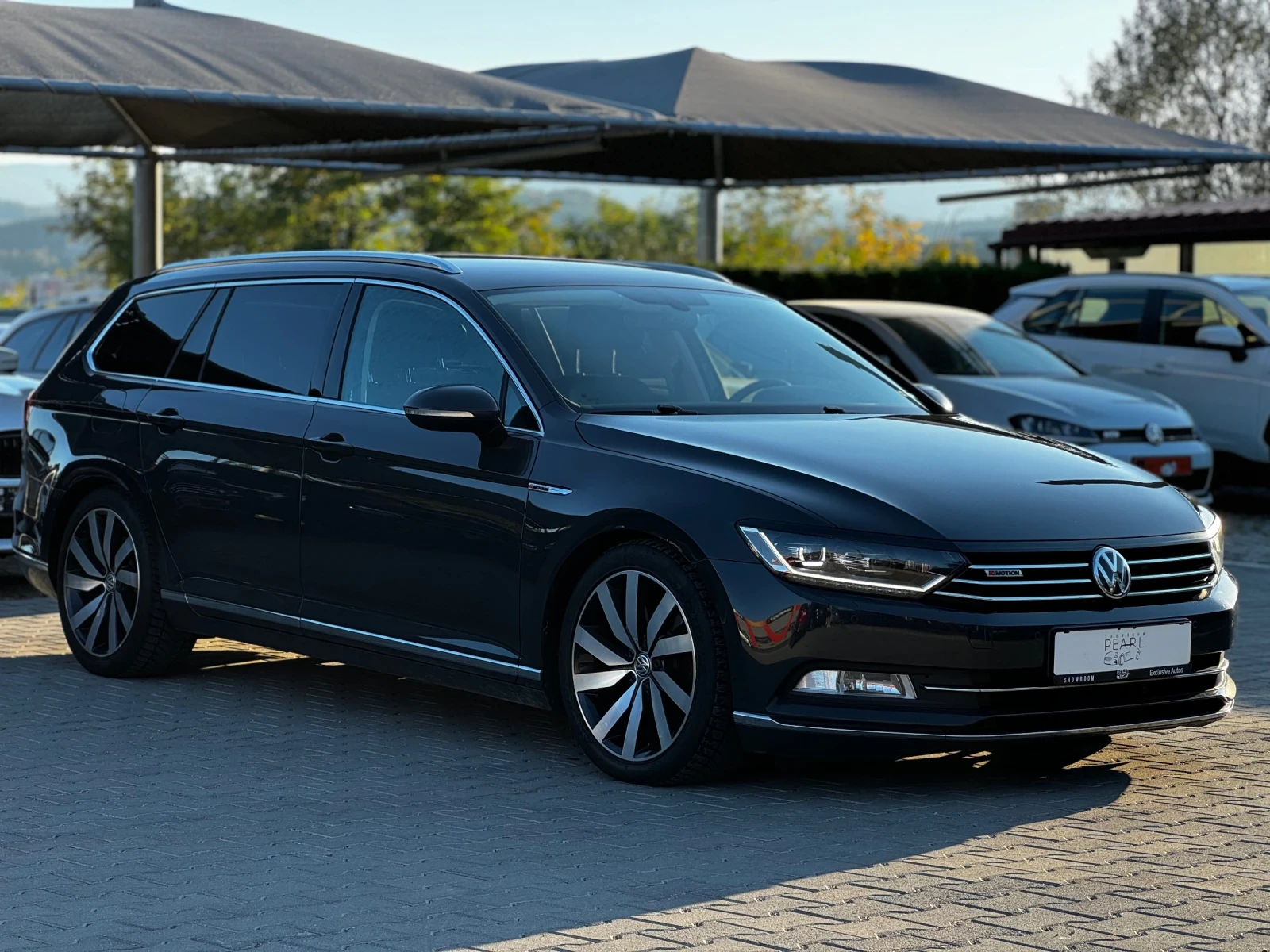 VW Passat 2.0TDI 4Motion Highline LED Touch-NAVI Distronic - изображение 3