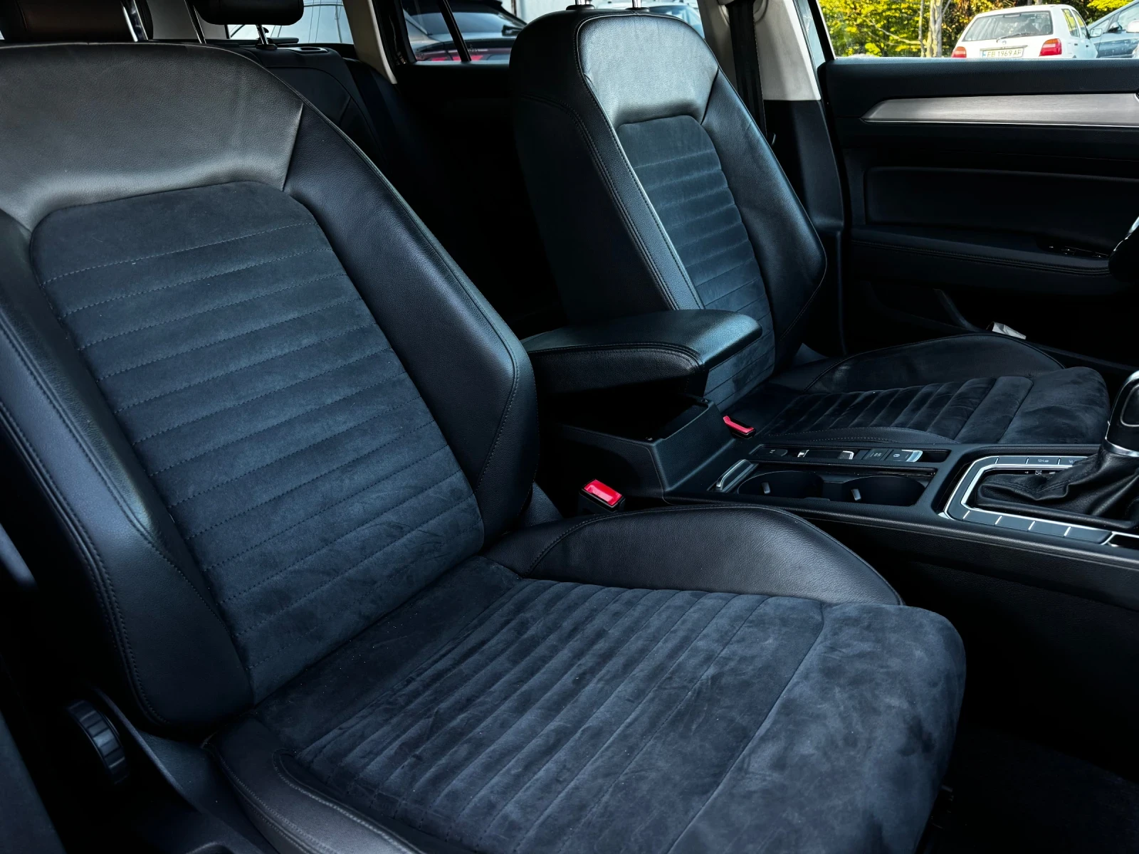 VW Passat 2.0TDI 4Motion Highline LED Touch-NAVI Distronic | Mobile.bg   11