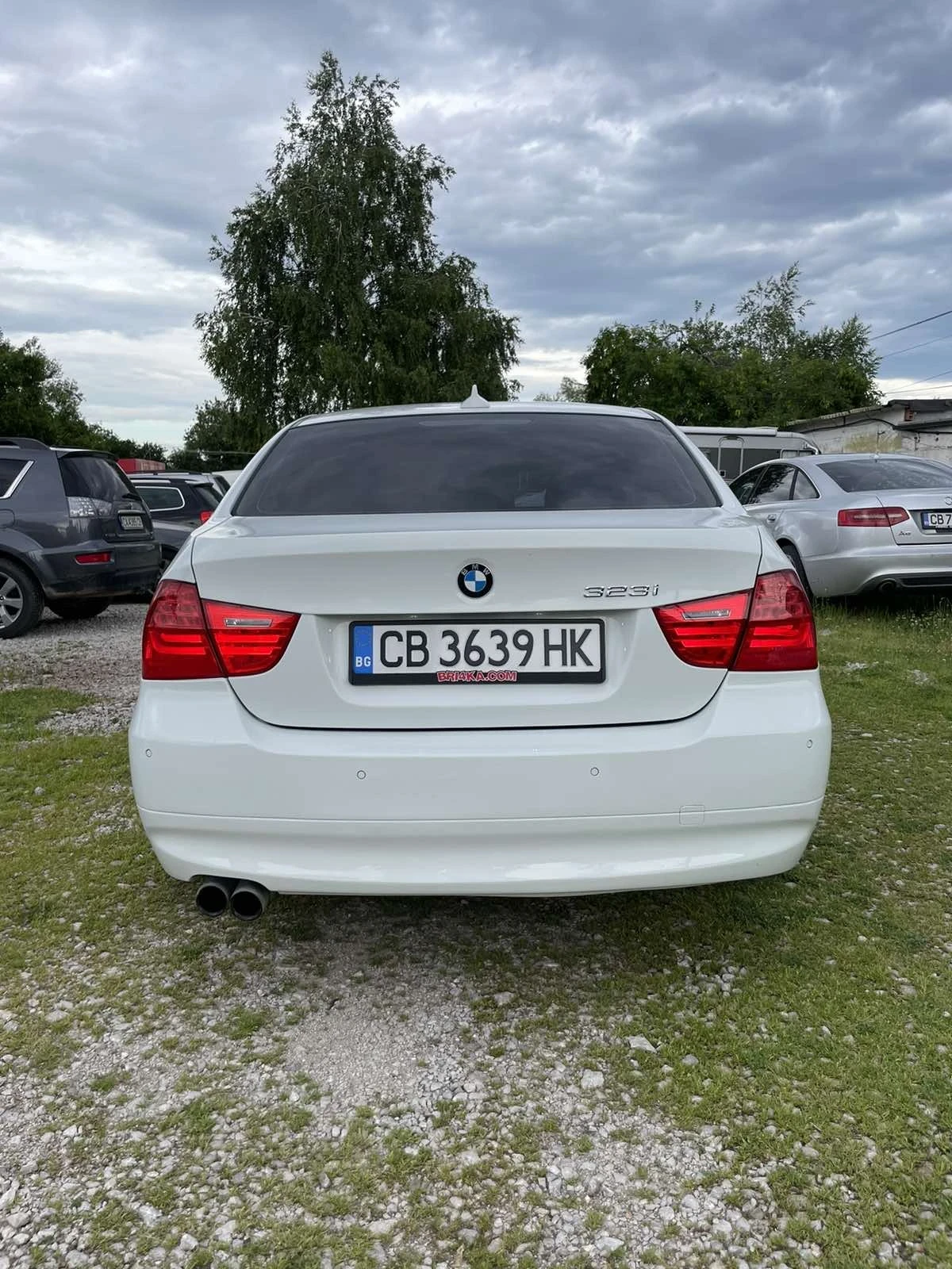 BMW 323  - изображение 6