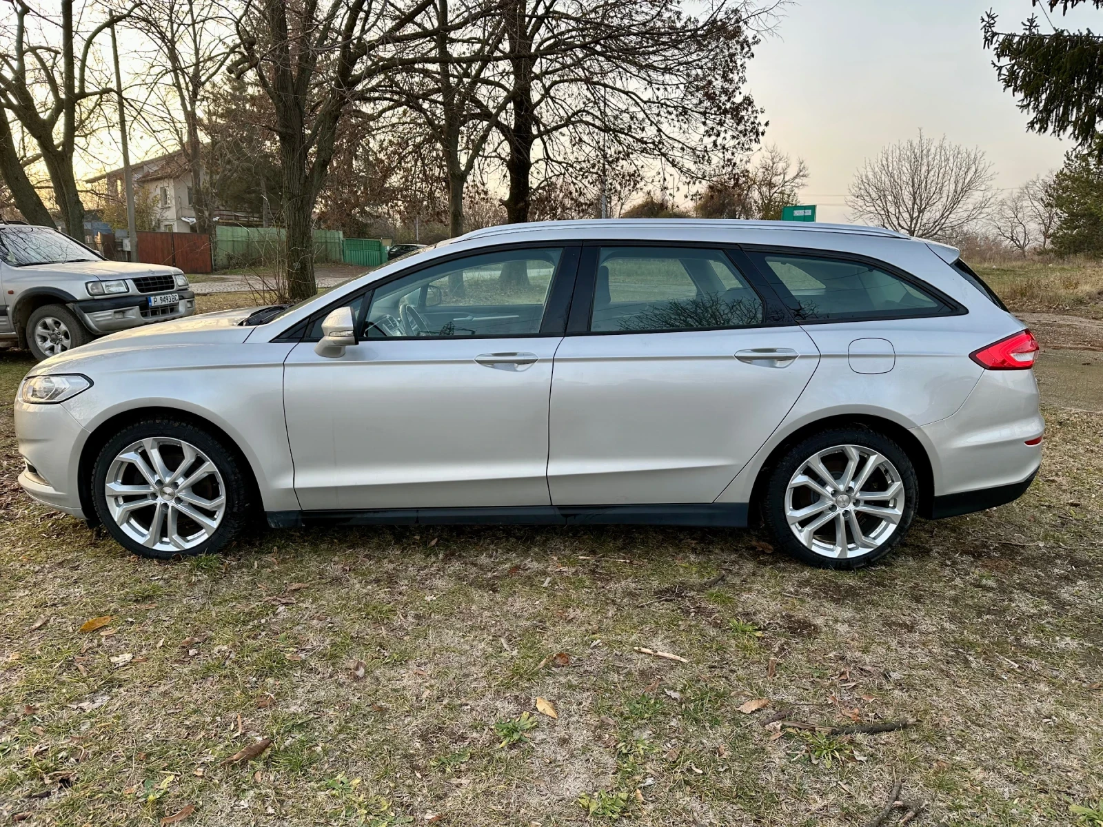 Ford Mondeo 2.0tdci-150к.с-6 скорости - изображение 6