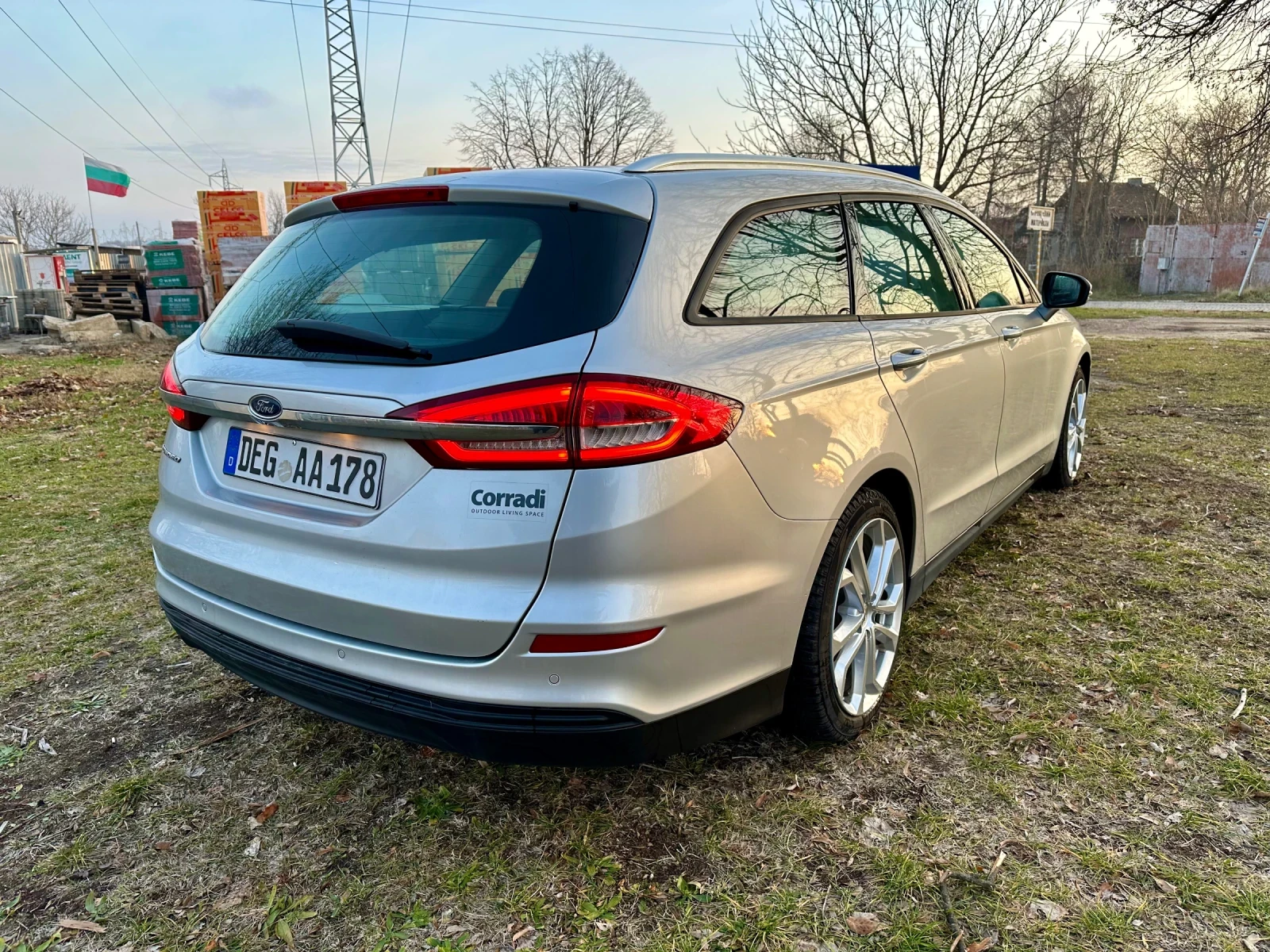 Ford Mondeo 2.0tdci-150к.с-6 скорости - изображение 3