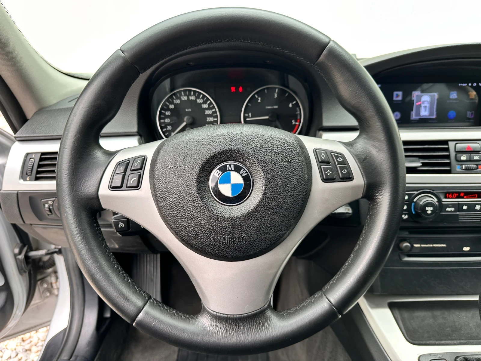 BMW 320 M PACK / NAVI / AUTOMAT - изображение 7