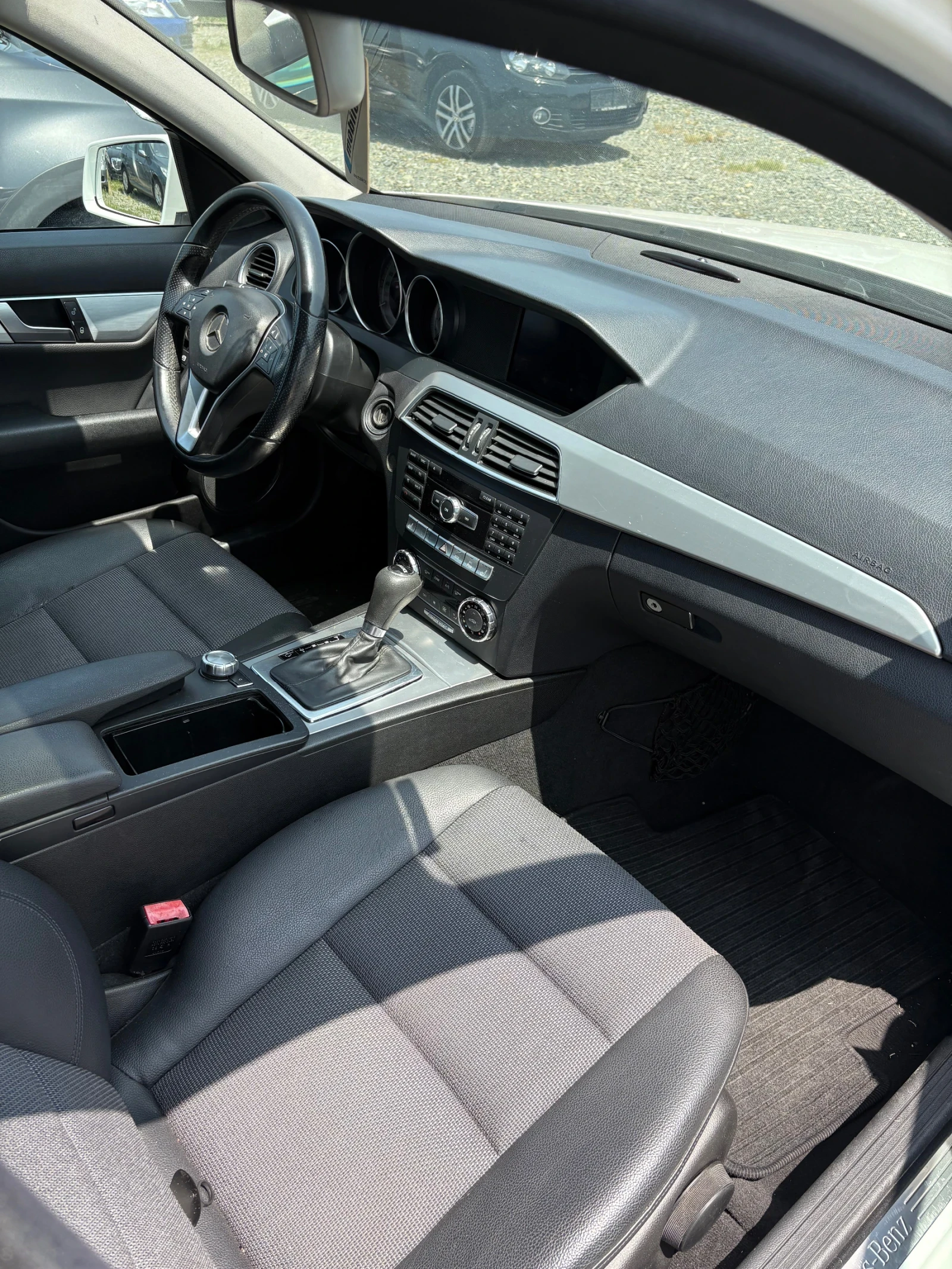Mercedes-Benz C 220  - изображение 10