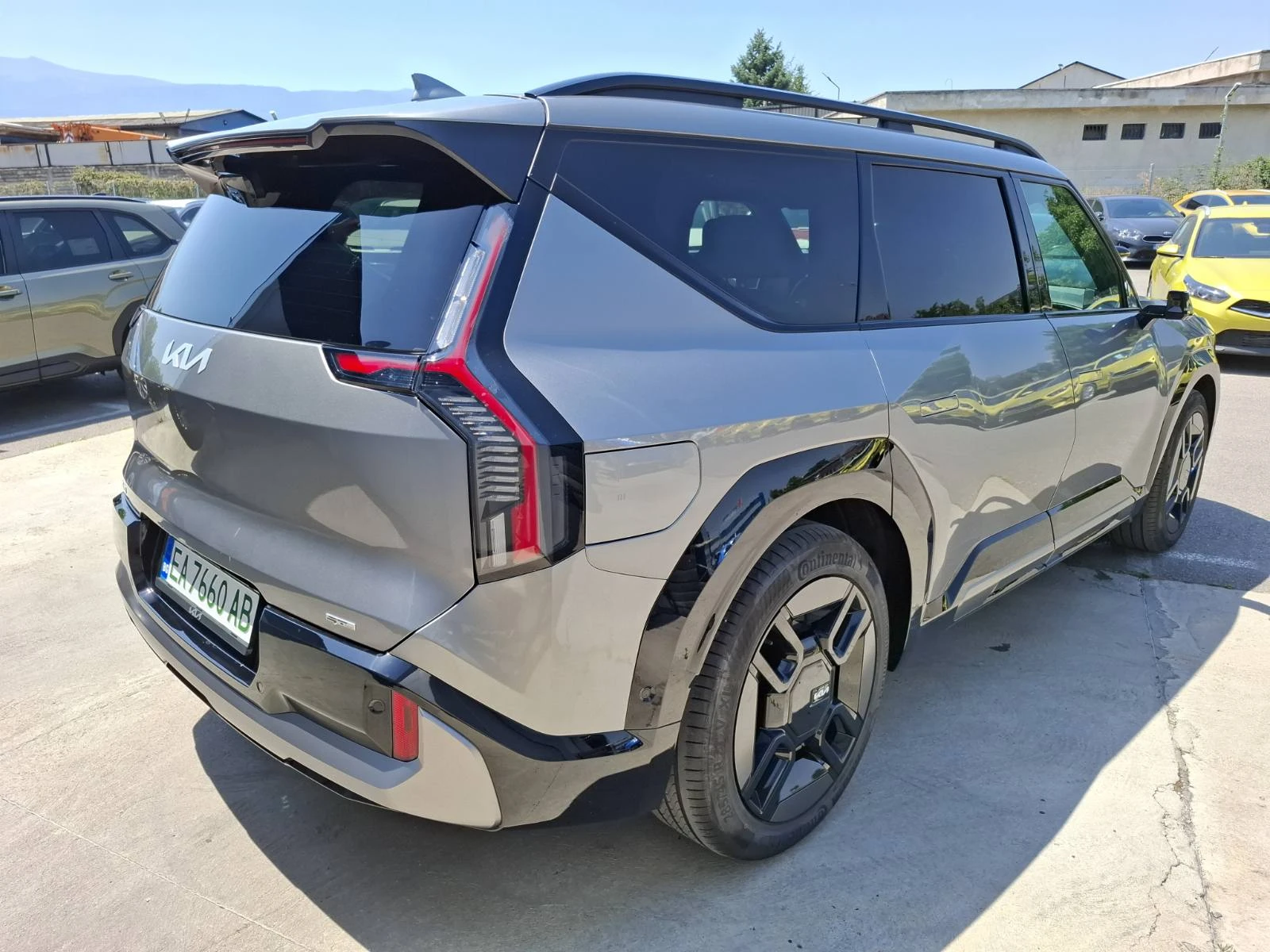 Kia EV9 283 kw AWD GT Line - изображение 4