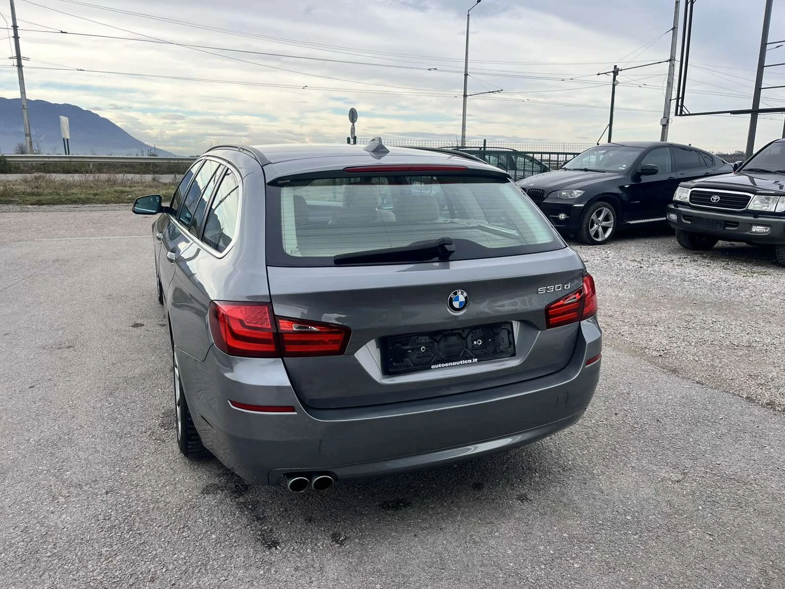 BMW 530 3.0D 258kc Italia - изображение 8