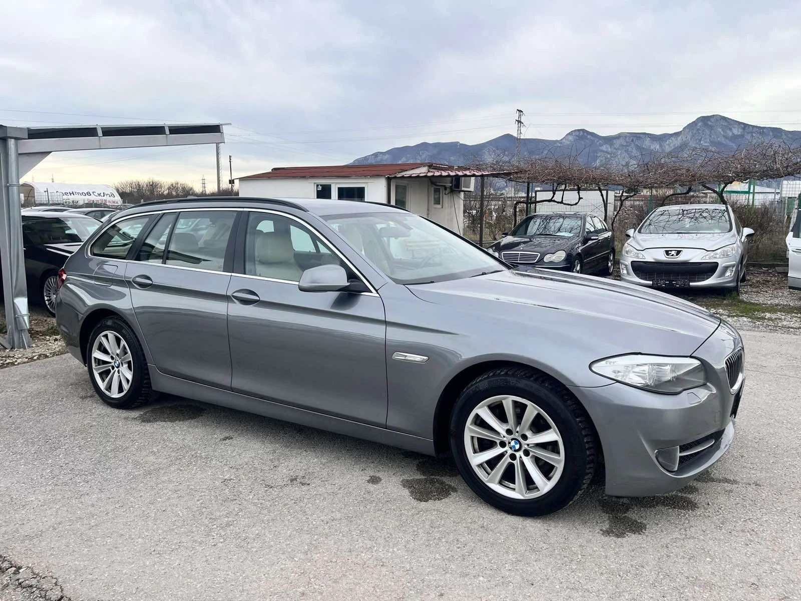 BMW 530 3.0D 258kc Italia - изображение 3