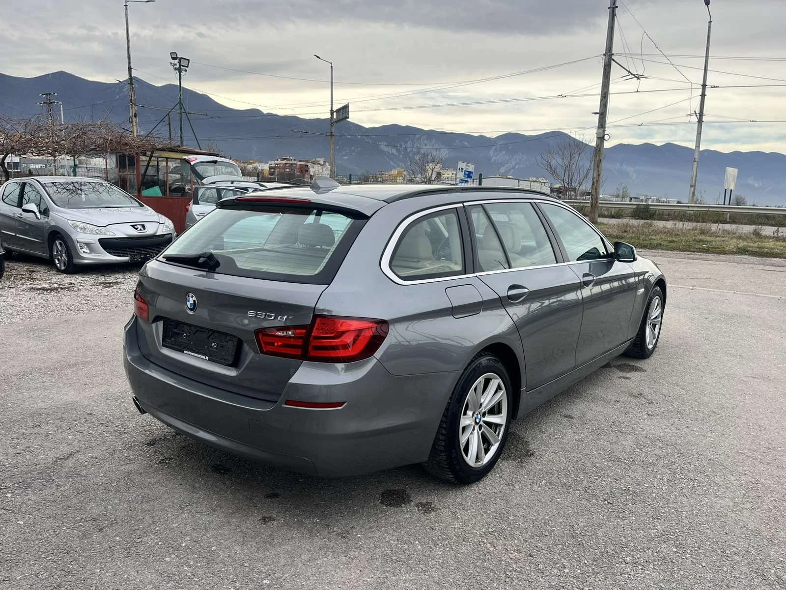 BMW 530 3.0D 258kc Italia - изображение 7