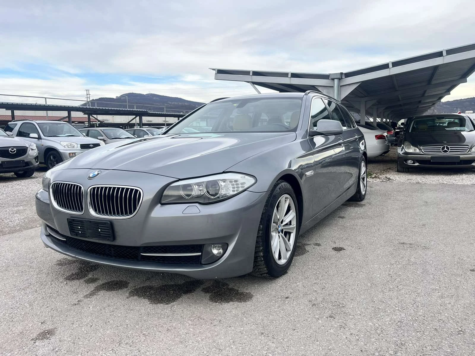 BMW 530 3.0D 258kc Italia - изображение 4